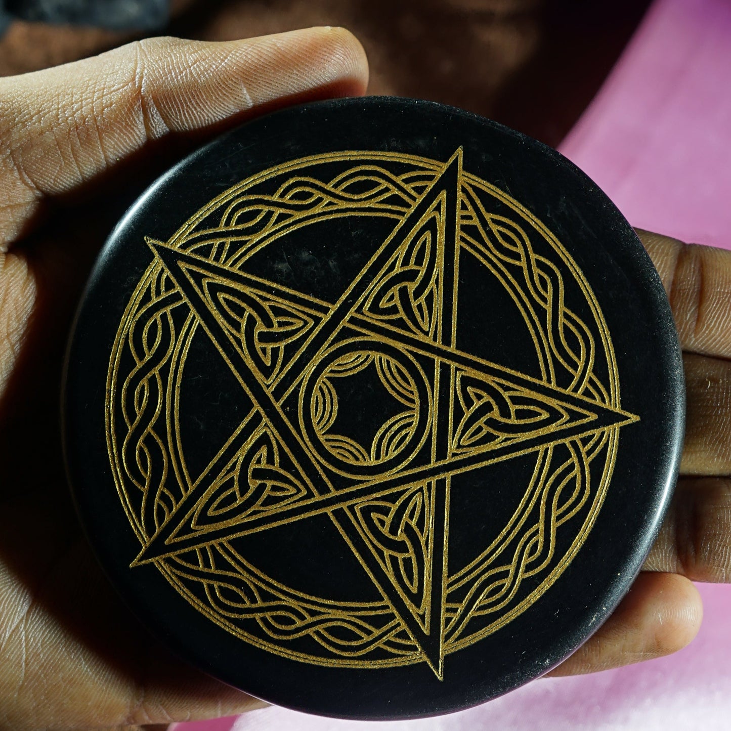 Black 3 Inch Carving Plate