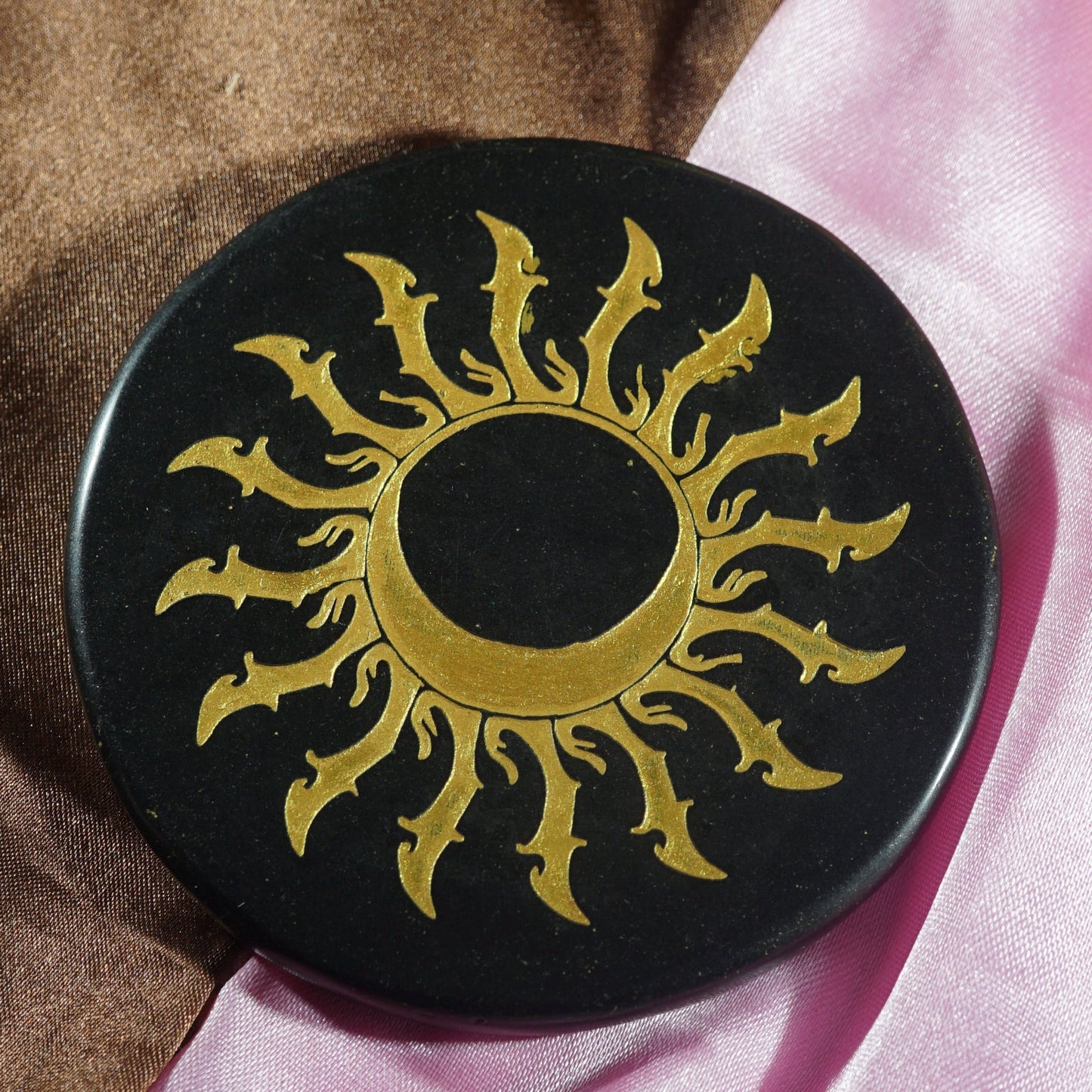 Black 3 Inch Carving Plate