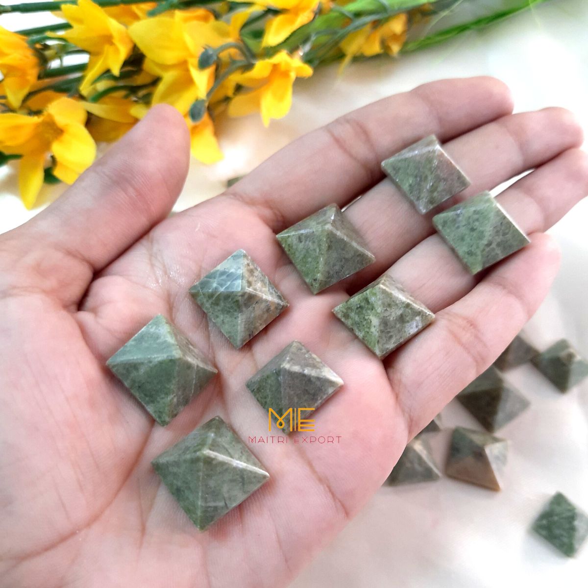 Crystal stone pyramids, mini ( 0.5 inch )-vesonite-Maitri Export | Crystals Store