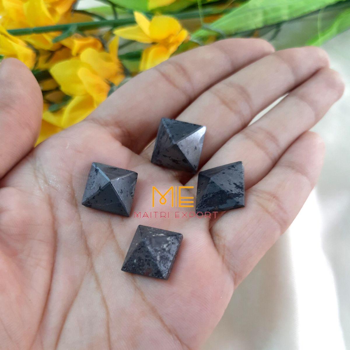 Crystal stone pyramids, mini ( 0.5 inch )-Hematite-Maitri Export | Crystals Store