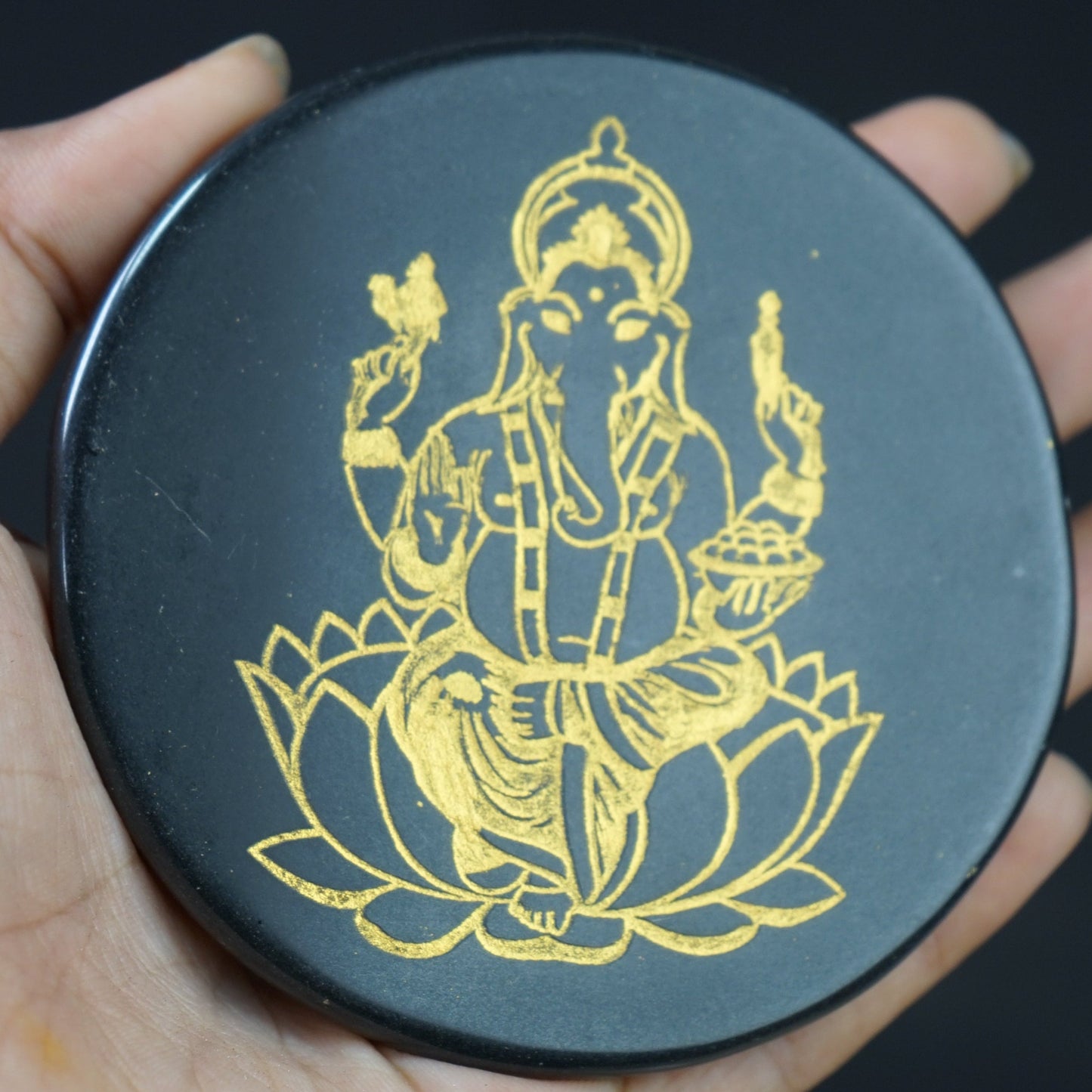 Black 3 Inch Carving Plate