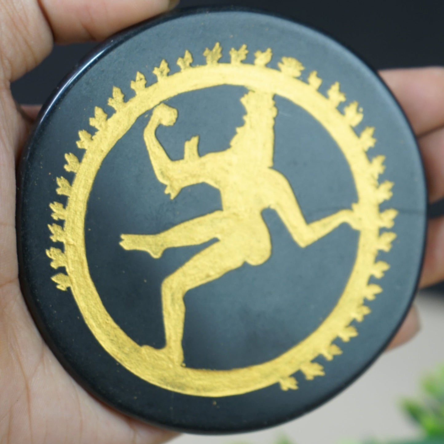 Black 3 Inch Carving Plate
