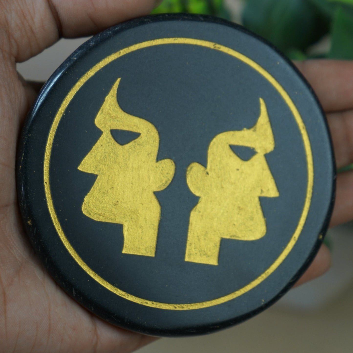 Black 3 Inch Carving Plate