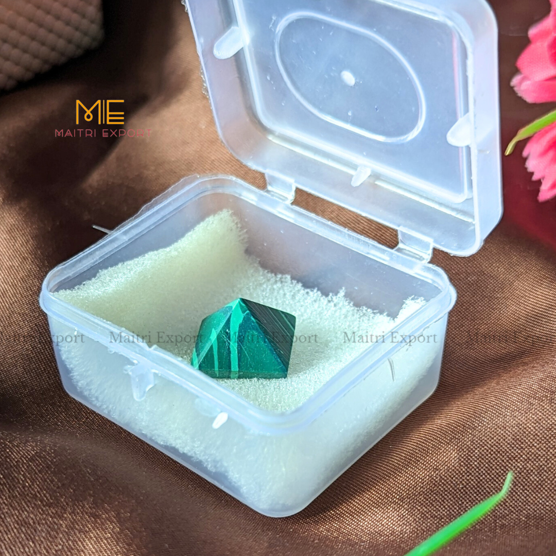 Crystal stone pyramids, mini ( 0.5 inch )-Maitri Export | Crystals Store