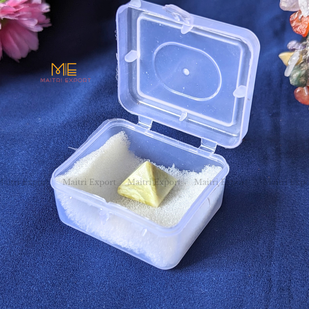 Crystal stone pyramids, mini ( 0.5 inch )-Maitri Export | Crystals Store