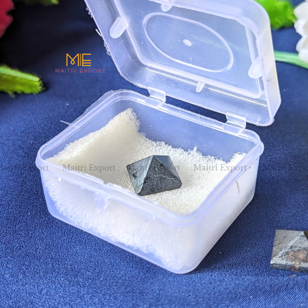 Crystal stone pyramids, mini ( 0.5 inch )-Maitri Export | Crystals Store