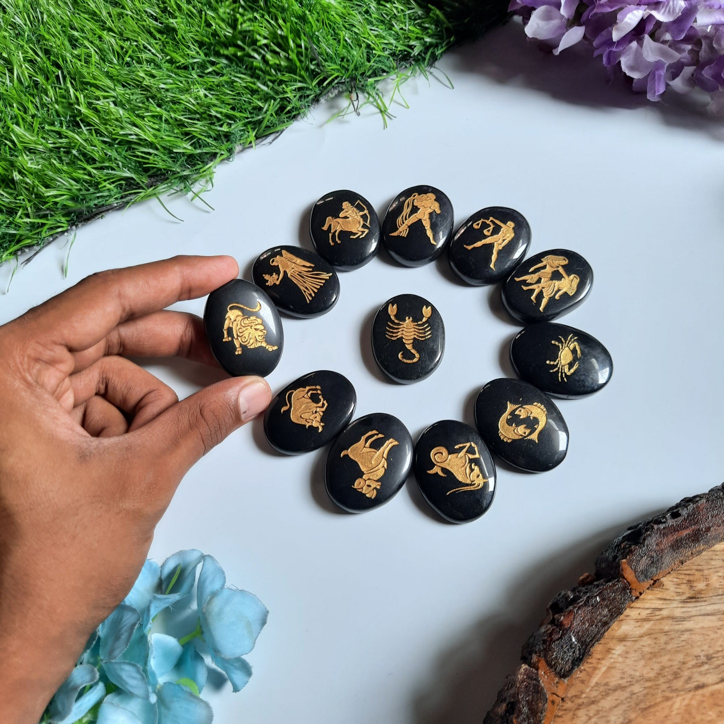 Black agate carved zodiac oval set-Maitri Export | Crystals Store