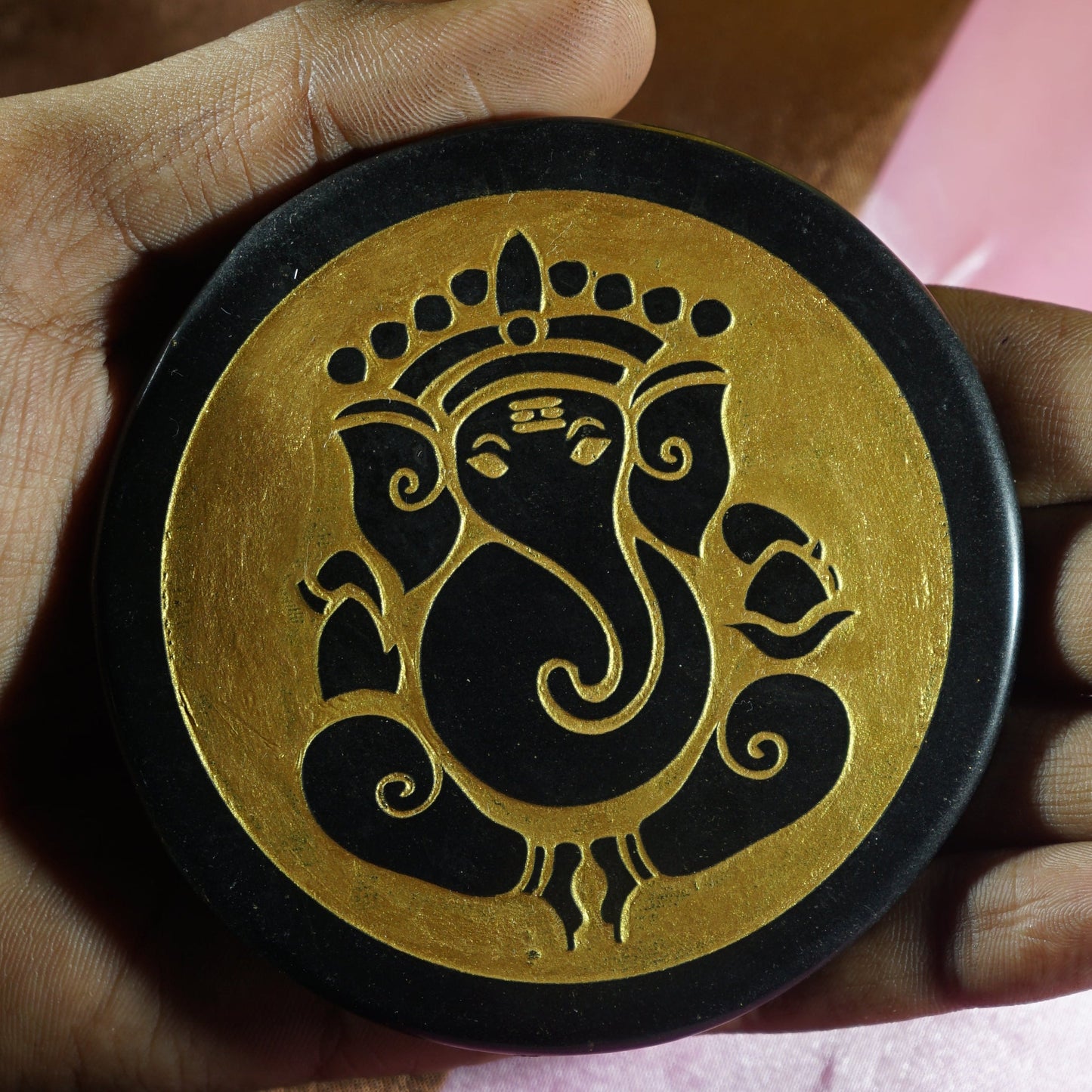 Black 3 Inch Carving Plate