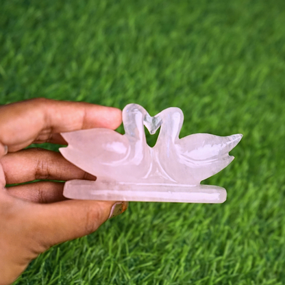 Rose quartz mandarin duck pair below 100gm