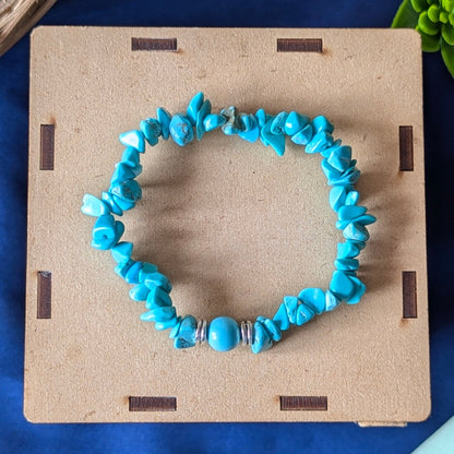 Chips Bracelet with center 8mm beads-Turquoise-Maitri Export | Crystals Store