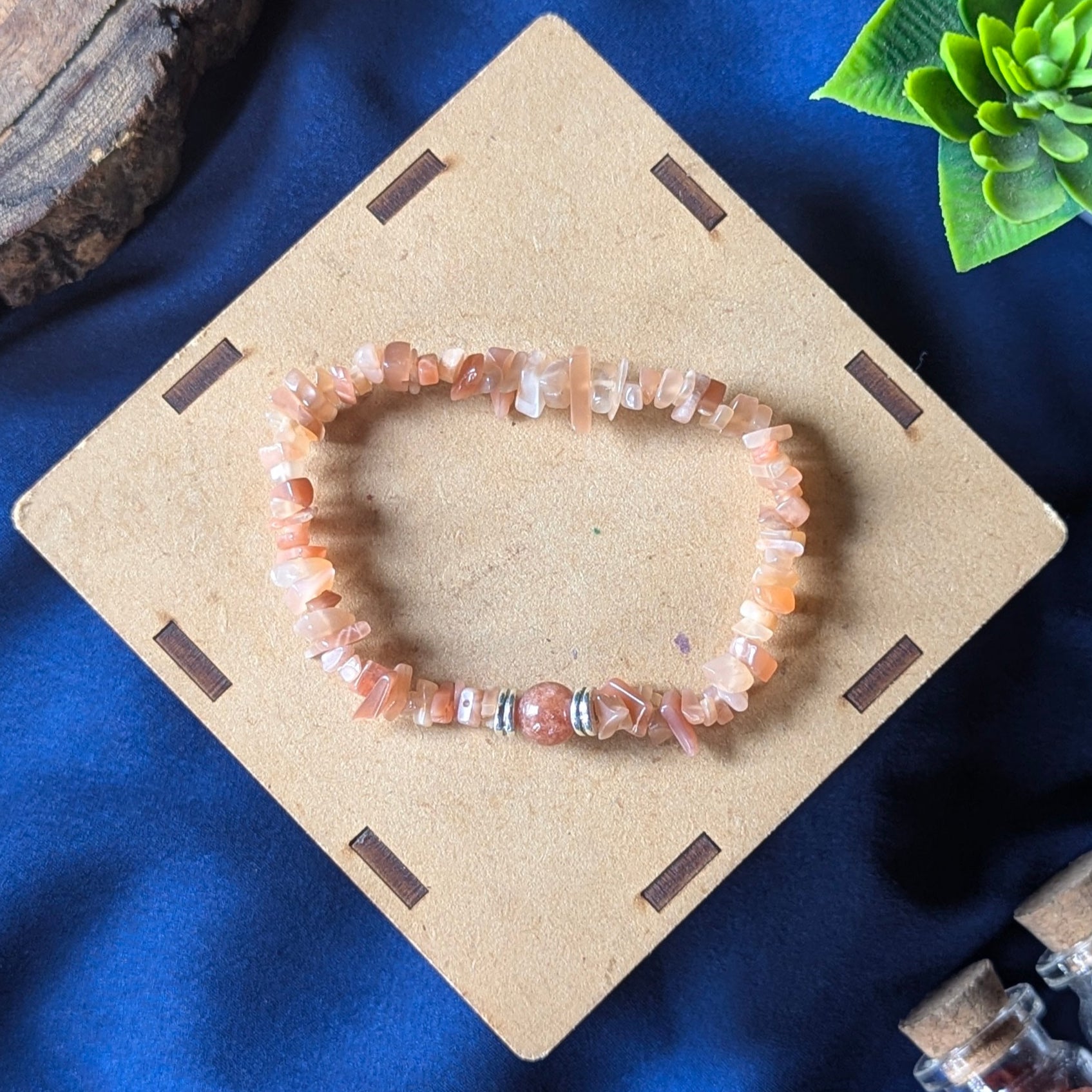 Chips Bracelet with center 8mm beads-Sunstone-Maitri Export | Crystals Store