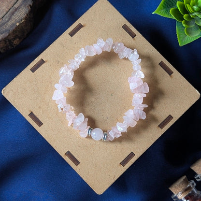 Chips Bracelet with center 8mm beads-Rose Quartz-Maitri Export | Crystals Store