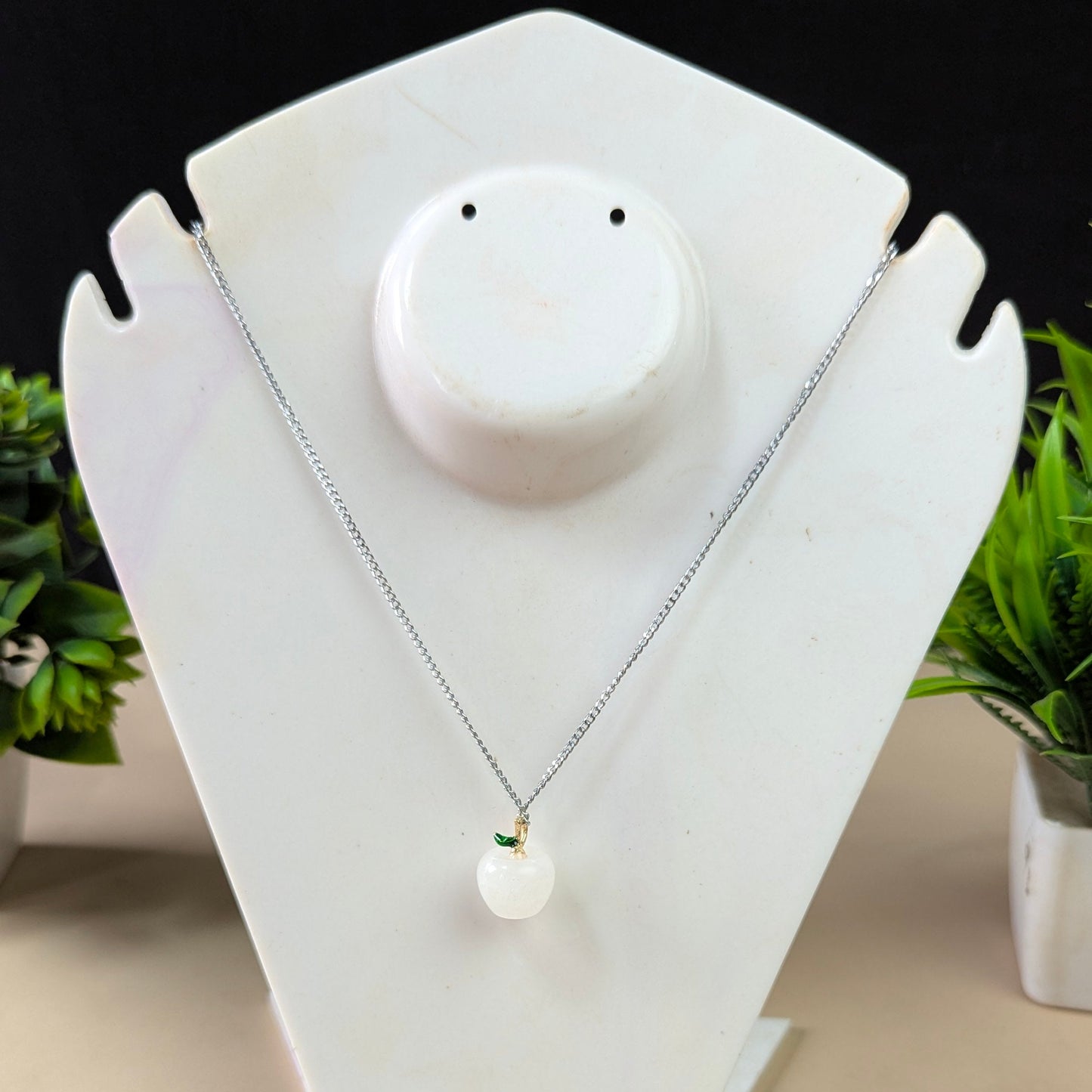 Natural crystal stone Apple shaped gemstone Pendant-Clear Quartz-Maitri Export | Crystals Store
