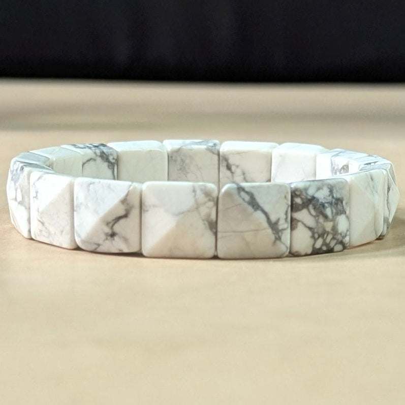 Pyramid facets square bracelet-Howlite-Maitri Export | Crystals Store