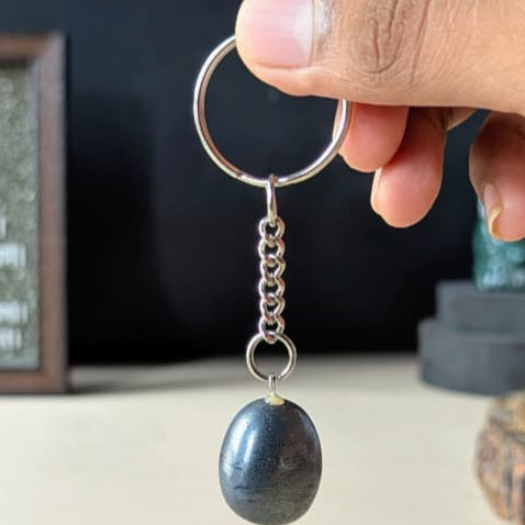 Tumble keychain-Hematite-Maitri Export | Crystals Store