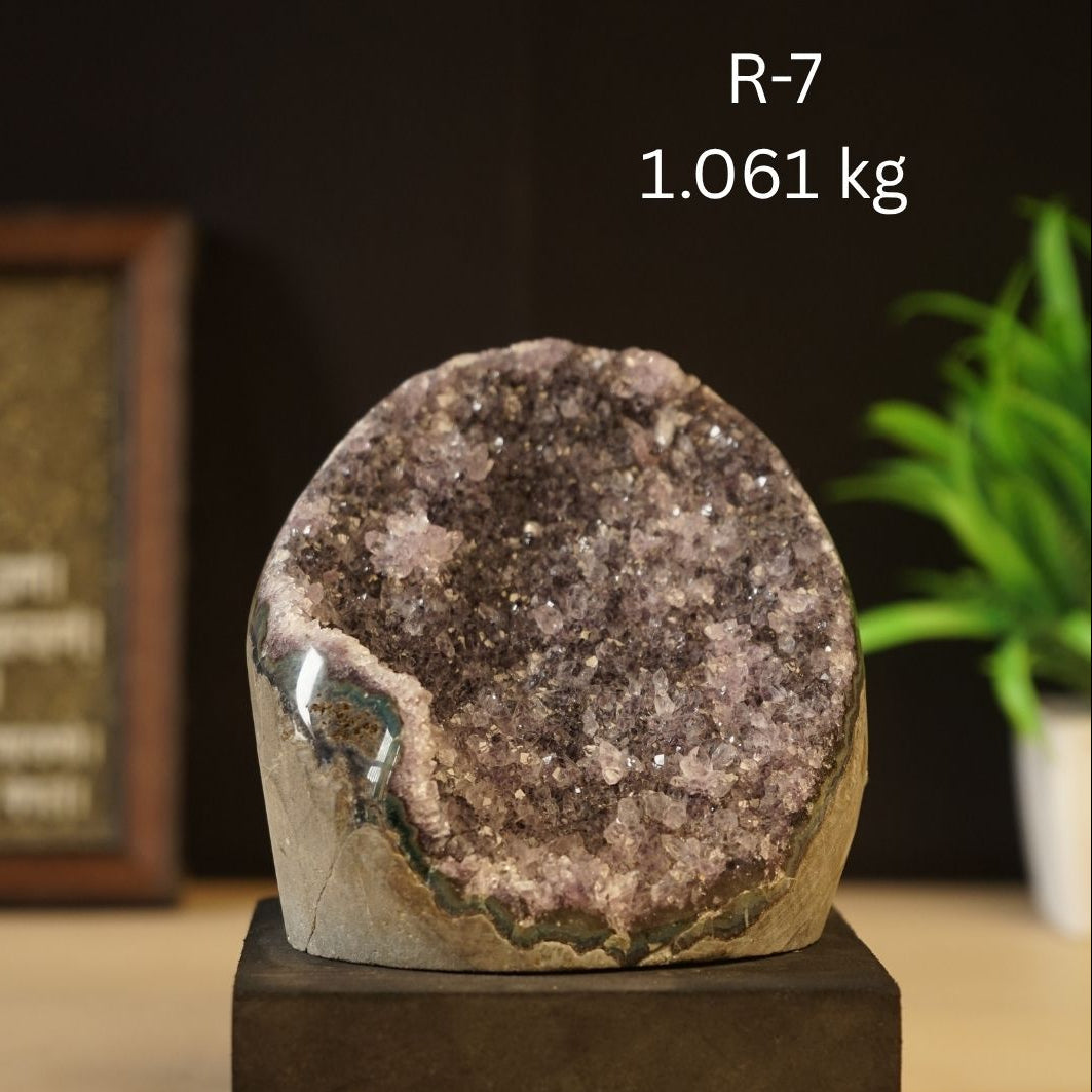 Amethyst Geode ( Regular )-7 - 1.061 kg-Maitri Export | Crystals Store