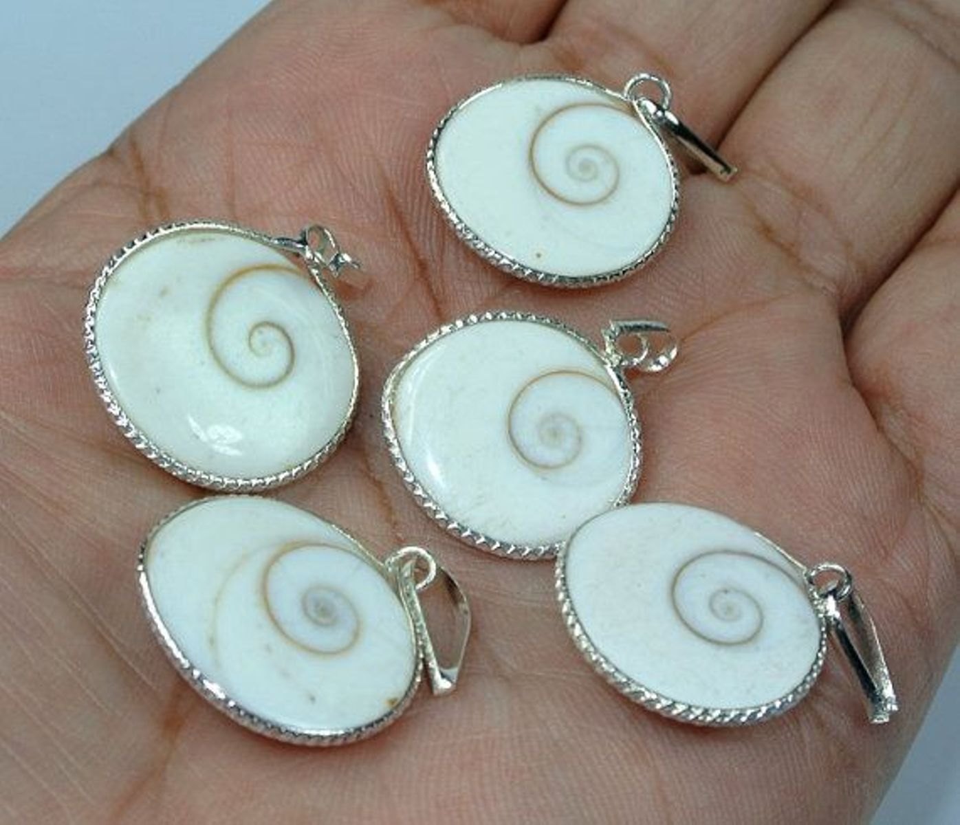 Gomtichakra pendant-Maitri Export | Crystals Store