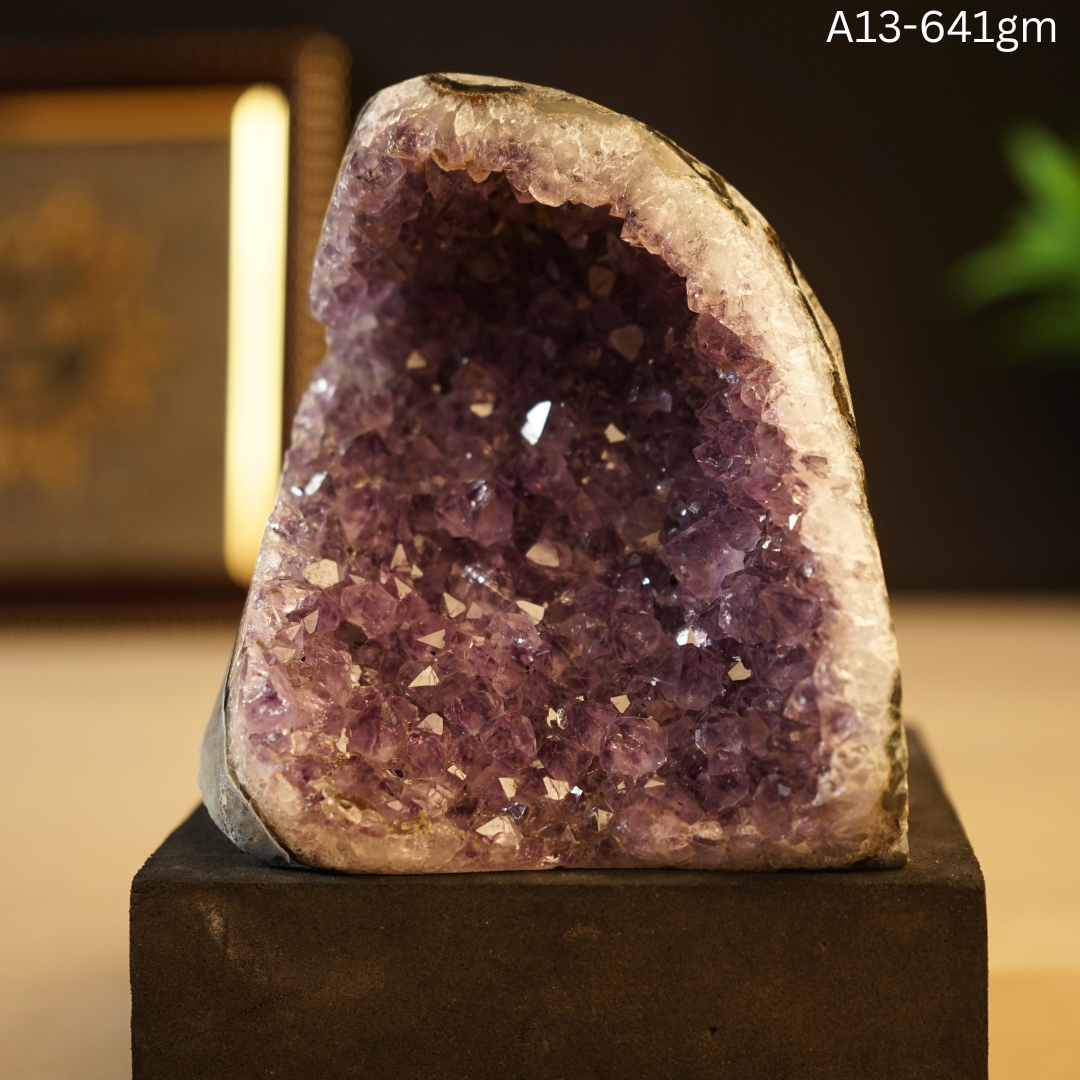 Amethyst Geode-13 - 641 gm-Maitri Export | Crystals Store