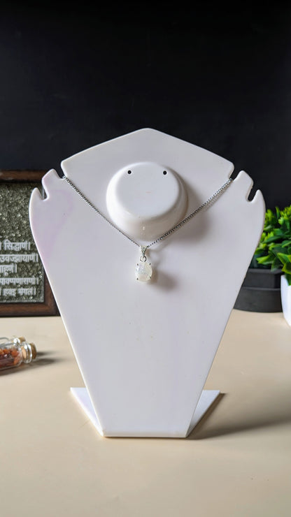 Gem quality anti tarnish Natural healing crystal Oval faceted pendant with rhodium polish-Rainbow moonstone-Maitri Export | Crystals Store